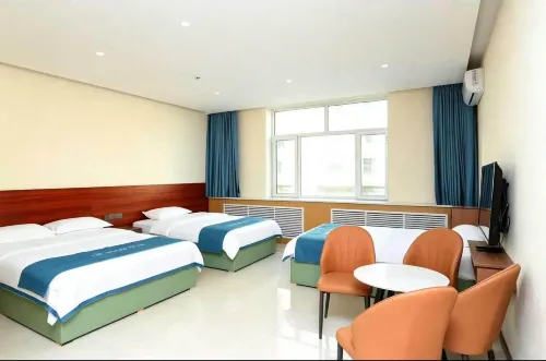 Huayi Hotel (Changbai Avenue) - 2-Star