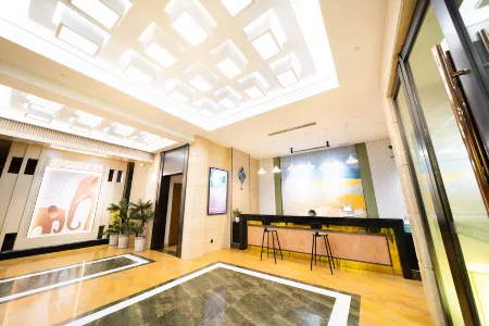 Pujiang Qianbaidu Hotel