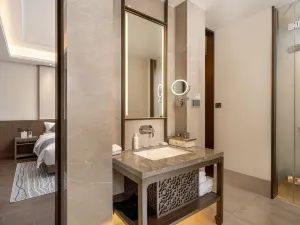 Zhuji Xishi's Hometown Grand House Hotel