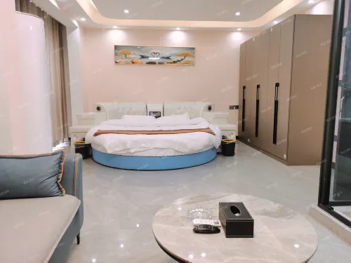 Ruyi Business Hotel