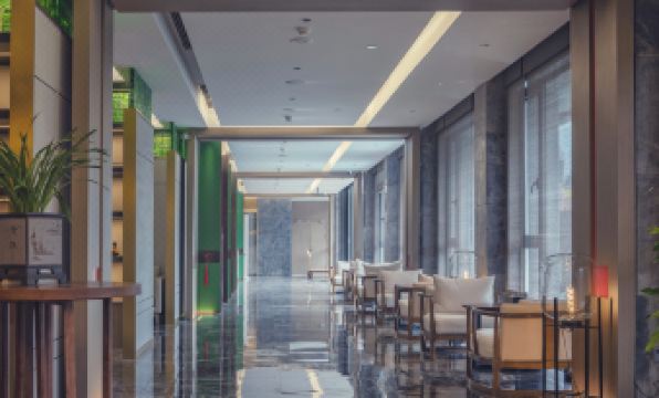 Green  season  hotel