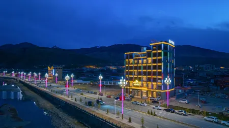 Noeryang Hotel Отели рядом с достопримечательностью «Huo'er Square»