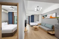 Xichang Hanjin Hotel ( qionghai 17 Degree Wanda Plaza Hotel) Hotels near Liangshan Administration College