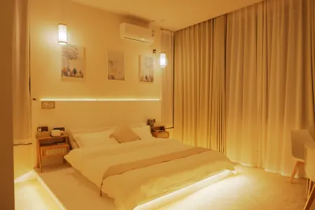 Longli Half Courtyard Homestay