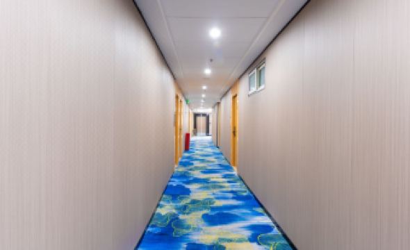 Yimi Hotel (Guangzhou Gangding Subway Station Zhongshan Sanyuan Branch)