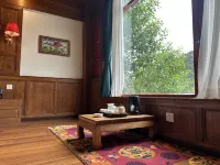 Kangding Tagong Town Dongzanling Boutique Homestay - balcony