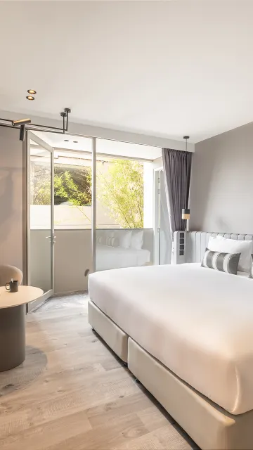 ดีลักซ์บัลโคนี่