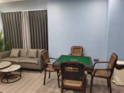 Longxi Apartment Hotel (Cangnandong Station)