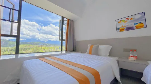 Zhangjiajie Shuixuan Inn (West High-speed Railway Station) Отели рядом со станцией Zhangjiajie West Station