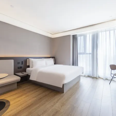 HanTing Hotel (Zhengzhou Nanlonghu Yangguang Avenue) Отели рядом с достопримечательностью «Ван Император Цинь Цинь»