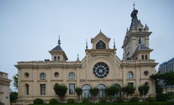 Dalian BAMBOO Hotel (Donggang Venice Water City)