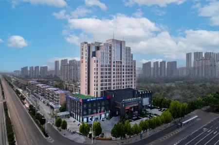 Grand Metropark Hotel Shangqiu (Shangqiu Ancient City Branch) Отели рядом с достопримечательностью «Shangqiu Polytechnic (Shenhuo Avenue)»