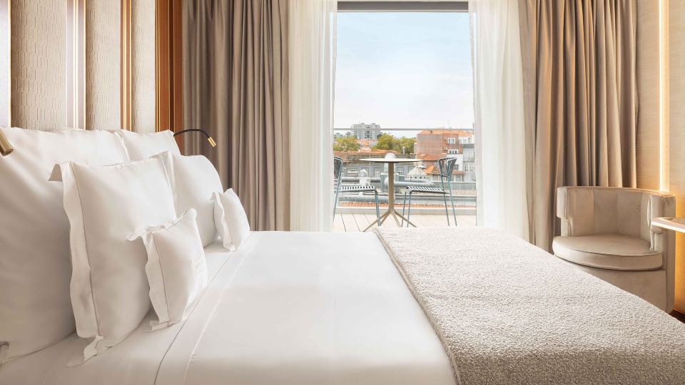 Wine & Books Porto Hotel