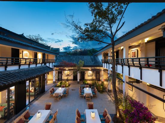 麗江君庭花園酒店（束河古鎮店）