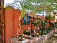 TANG HOUSE (Wanning Xinqun Bay) Hotels near Baodingwan