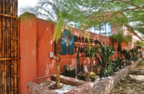 唐先生的庭·常來（万寧新羣灣） 新潭湾周辺のホテル