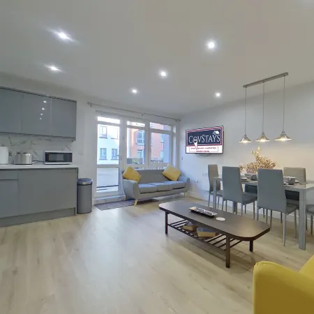 Beauchamp House - 2-Bed 2-Bath Apartment in Coventry City Centre by CovStays