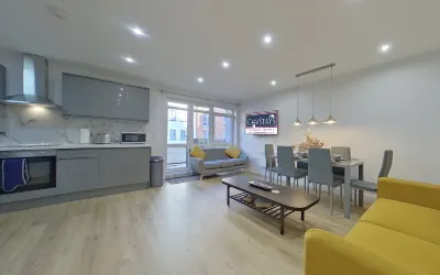 Beauchamp House - 2-Bed 2-Bath Apartment in Coventry City Centre by CovStays Hôtels à : 