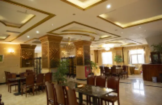 โรงแรมเอพลัส