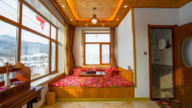 Snow Valley Snowflake Inn