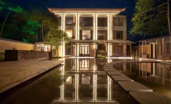Hidden Cong Hotel