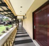 OYO 90906 Rumah Rehat Awana Hotels in Parit Buntar