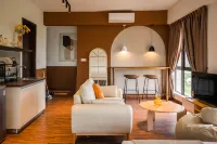 K Avenue by Pinstay Các khách sạn gần M-Cubed Bar