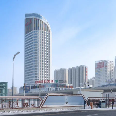 Huanyue Hotel (Urumqi High speed Railway Station Branch) Отели рядом со станцией Wulumuqi Railway Station