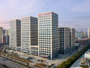 힐튼 가든 인 리저오 고기술구역