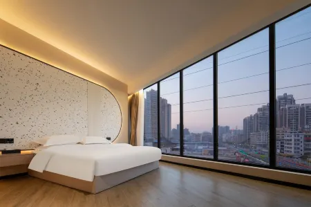 Yinghe Hotel (Chaozhou Ancient City) Отели рядом с достопримечательностью «Memorial Temple of Han Yu»