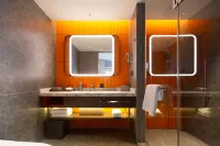gaga Beauty House Hotel (Chongqing Jiangbei International Airport Lushan Subway Station Branch) Hotels near 巴利（重庆机场店）