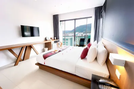 Phoenix Grand Patong