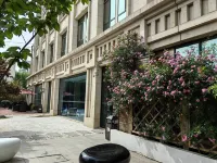 Atour Hotel, Wenhua East Road, Shandong Normal University,Jinan Hôtels à : Honglou Square