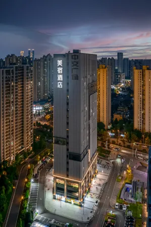 MAISON Hotel Changsha Zhongjiao Plaza,  Agri-University Metro Station, Changsha Отели рядом с достопримечательностью «Hunan Biological and Electromechanical Polytechnic (Donghu Campus)»