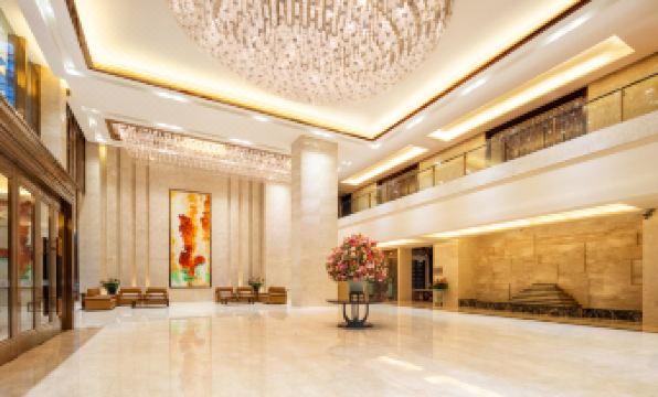 Juncheng Higher-quarter Hotel