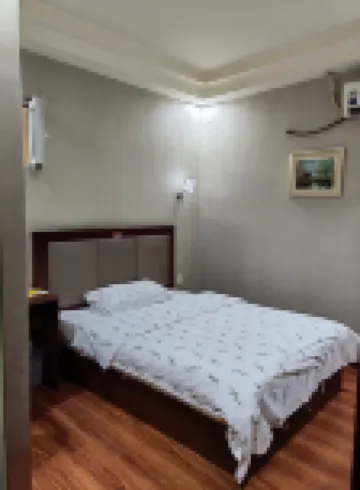 瀾冦酒店（庫爾勒市政府店）