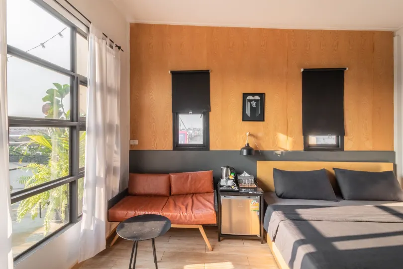 Beige Poshtels
