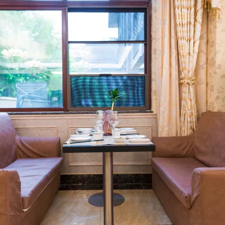 Huayi Banshan Hotel