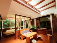 EAGLE  HOTEL