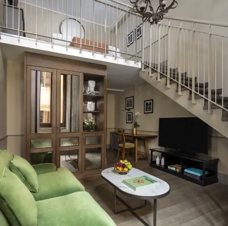 Tivoli Palazzo Gaddi Firenze Hotel Отели рядом со станцией Leopolda Station