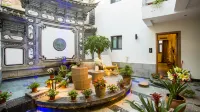 Qianxiang Lanshan hotel - parking