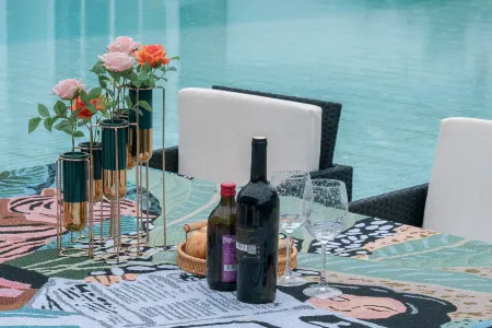 Luguhu Mukeqingsu Designer Boutique Resort Homestay Отели рядом с достопримечательностью «Dazu Pier»