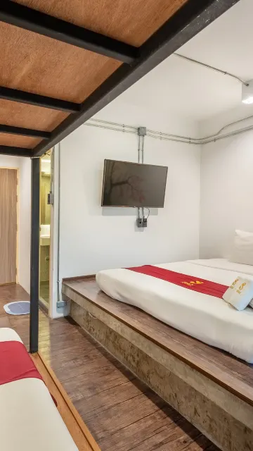 ห้องซูพีเรียร์ เตียงใหญ่ 1 เตียง