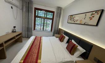 Huguan Jixianju Inn