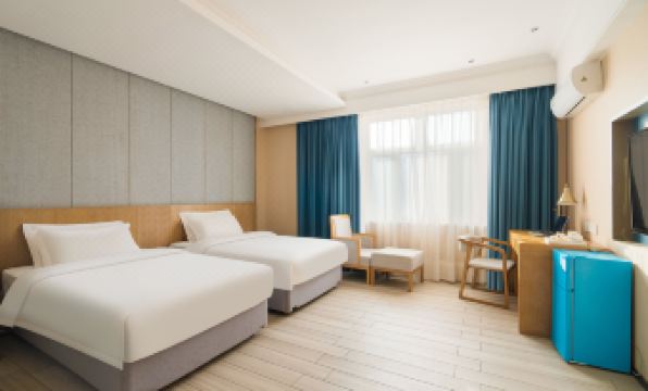 Urumqi Shangrong Hotel