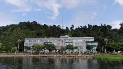 Vienna Hotel (Dali Port Cruise Terminal) Hotels in Erhai Park