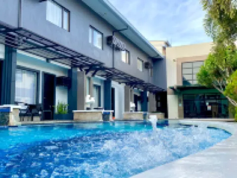 Circle Inn Hotel and Suites Bacolod Hotels in Bacolod