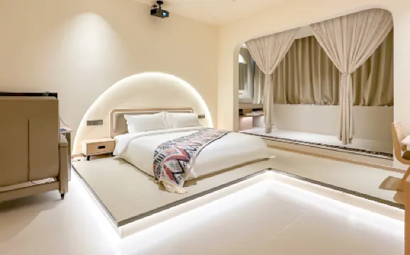 Youxi Chuangxiang E-Sports Hotel (Changshu Shimao)