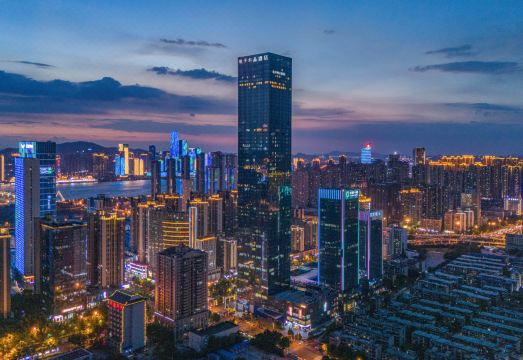 桔子水晶长沙芙蓉中路华创国际广场酒店外景图