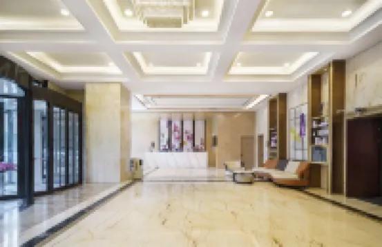 麗楓酒店（庫爾勒市政府天鵝河店）